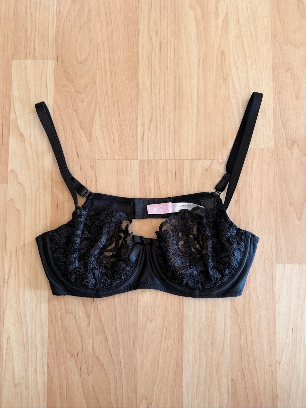 2000’s Victoria’s Secret Lace Push-up Bra, 36B